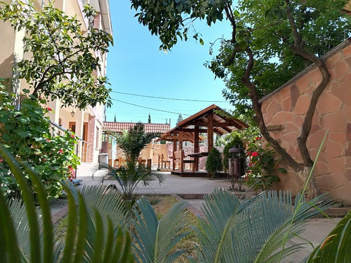 Runo Guest House Gagra Dış mekan fotoğraf
